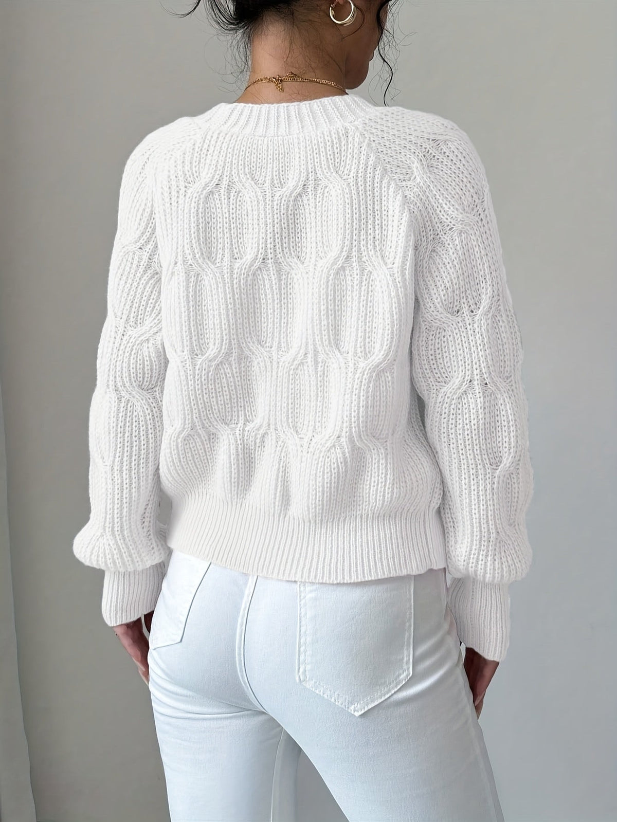 Soft Bow-Detail Long Sleeve Cardigan in Comfortable Knit for Casual Wear