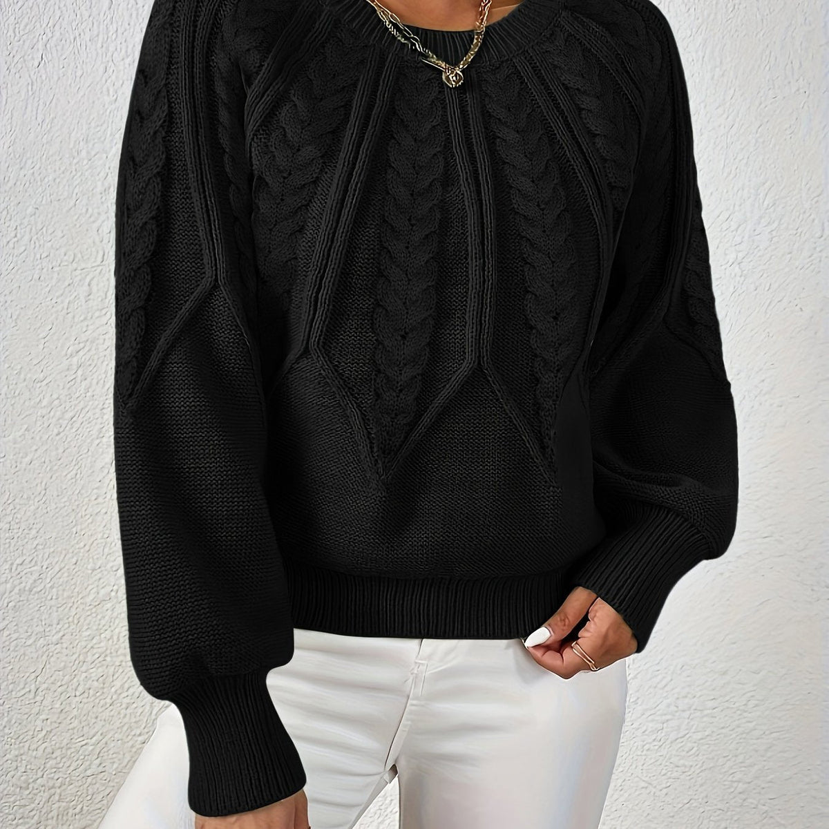 Women's Cable-Knit Cropped Jumper with Ribbed Crew Neck for Casual Wear